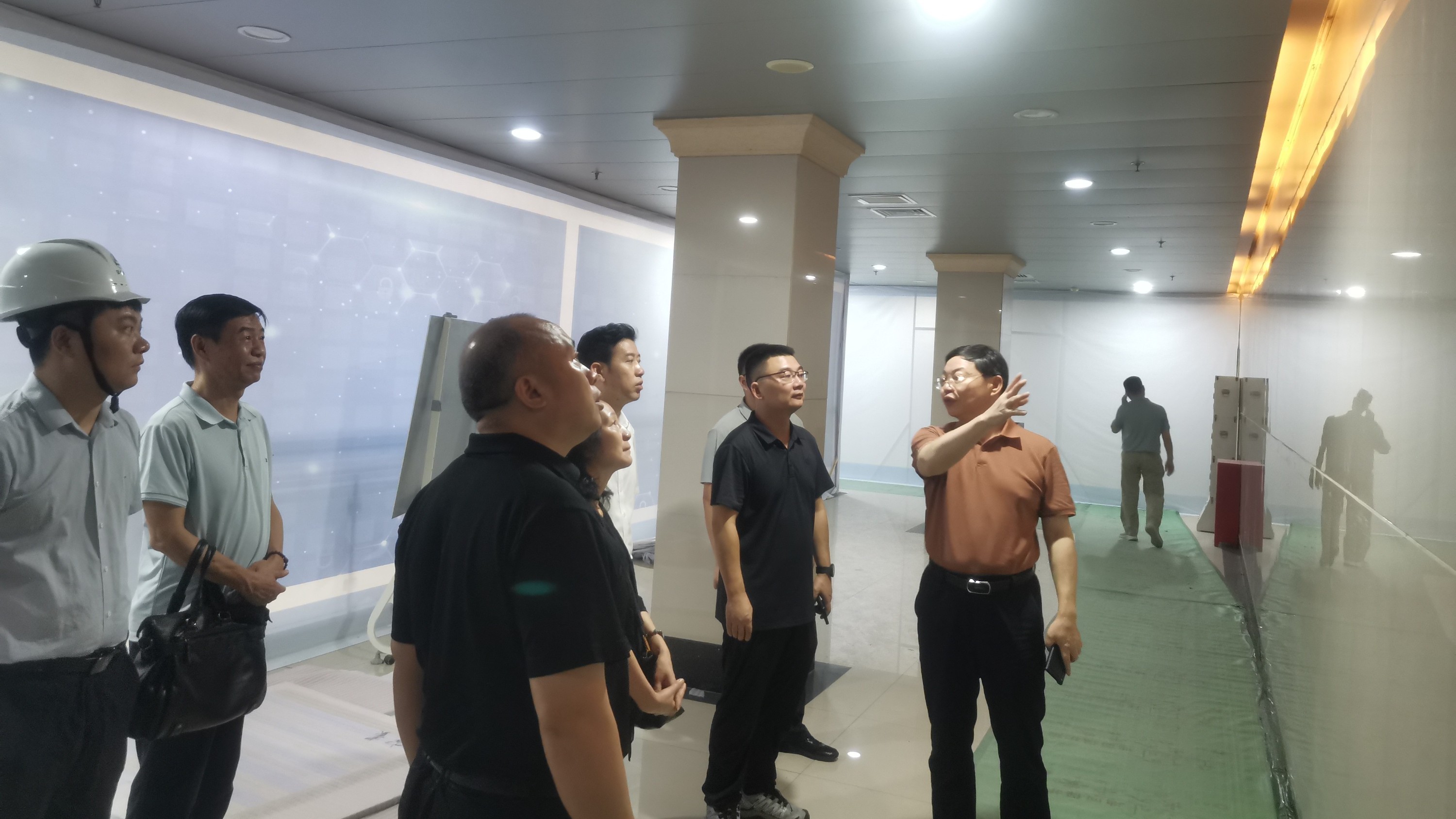 黎雁南副厅长莅临金格建科湖南省审计厅文化阵地建设项目考察指导工作