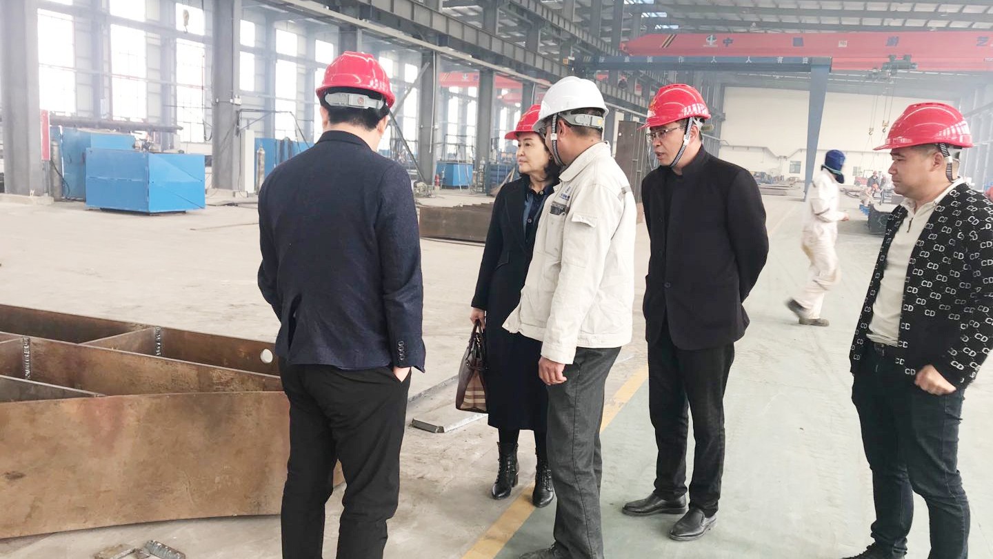 刘爱萍一行赴江苏丹金溧槽河丹阳段航道整治工程加工基地考察调研